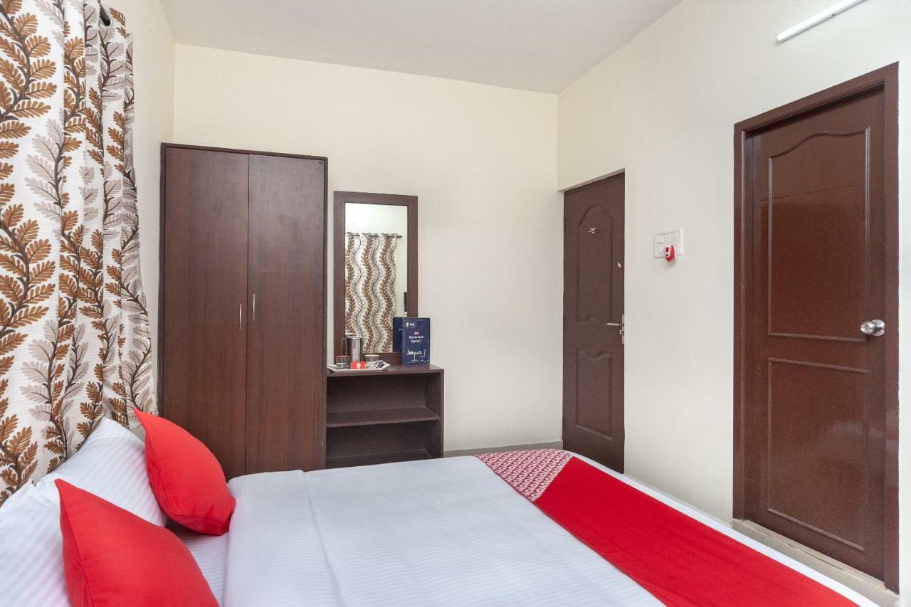 Oyo 22019 Skye Service Apartments Madrás Exterior foto